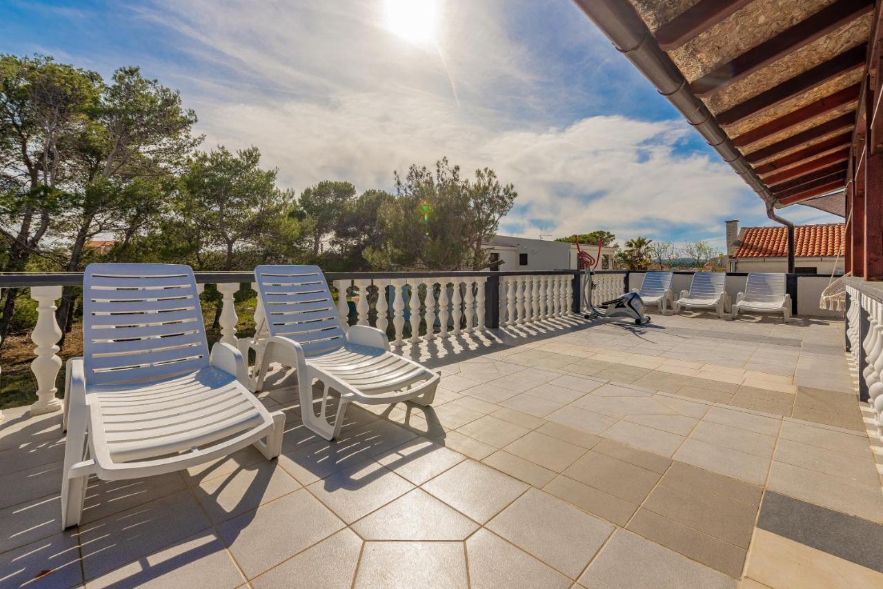 Apartments Villa Agape Вир Экстерьер фото